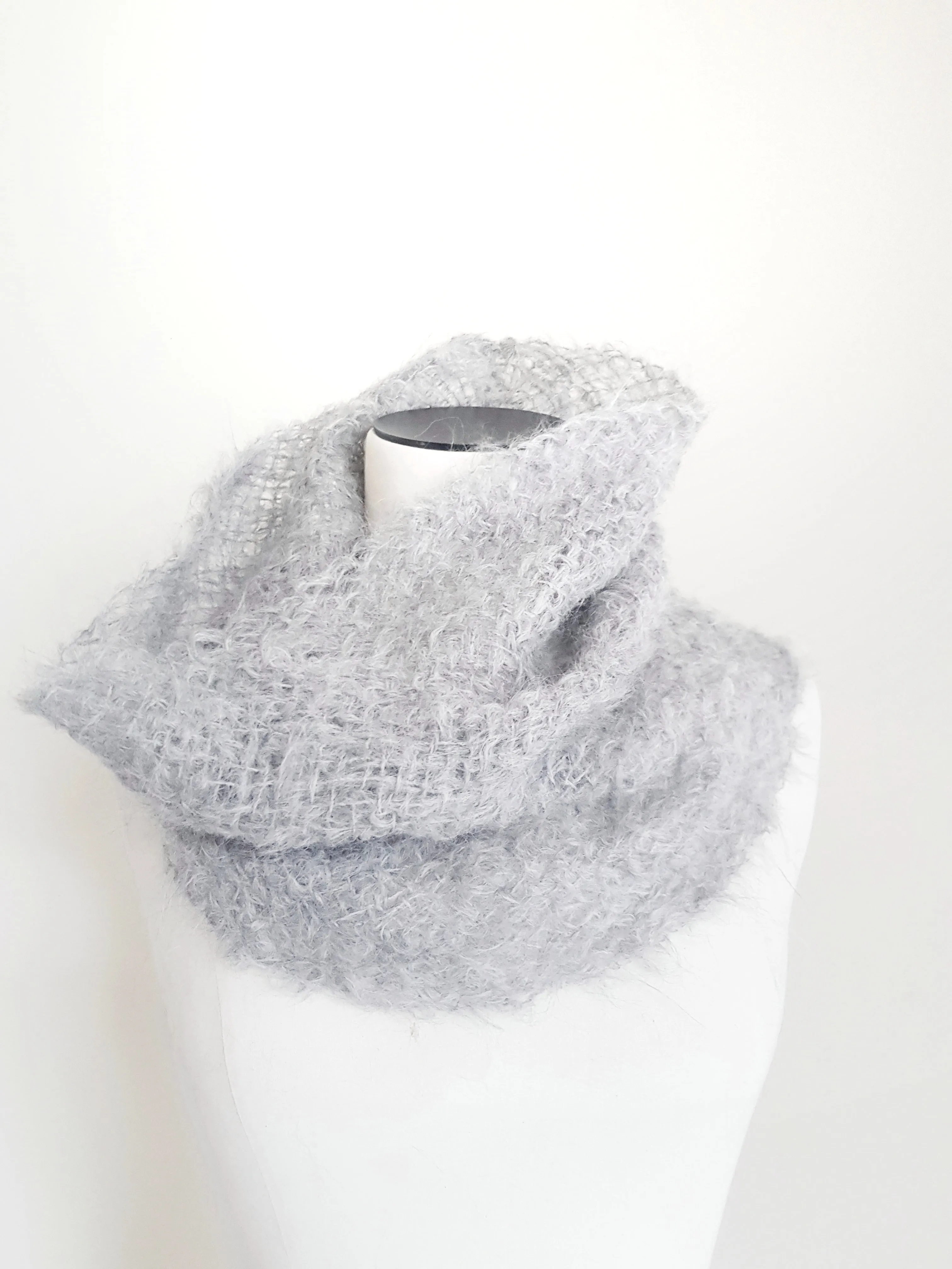 Amano suri alpaca handwoven snood collar
