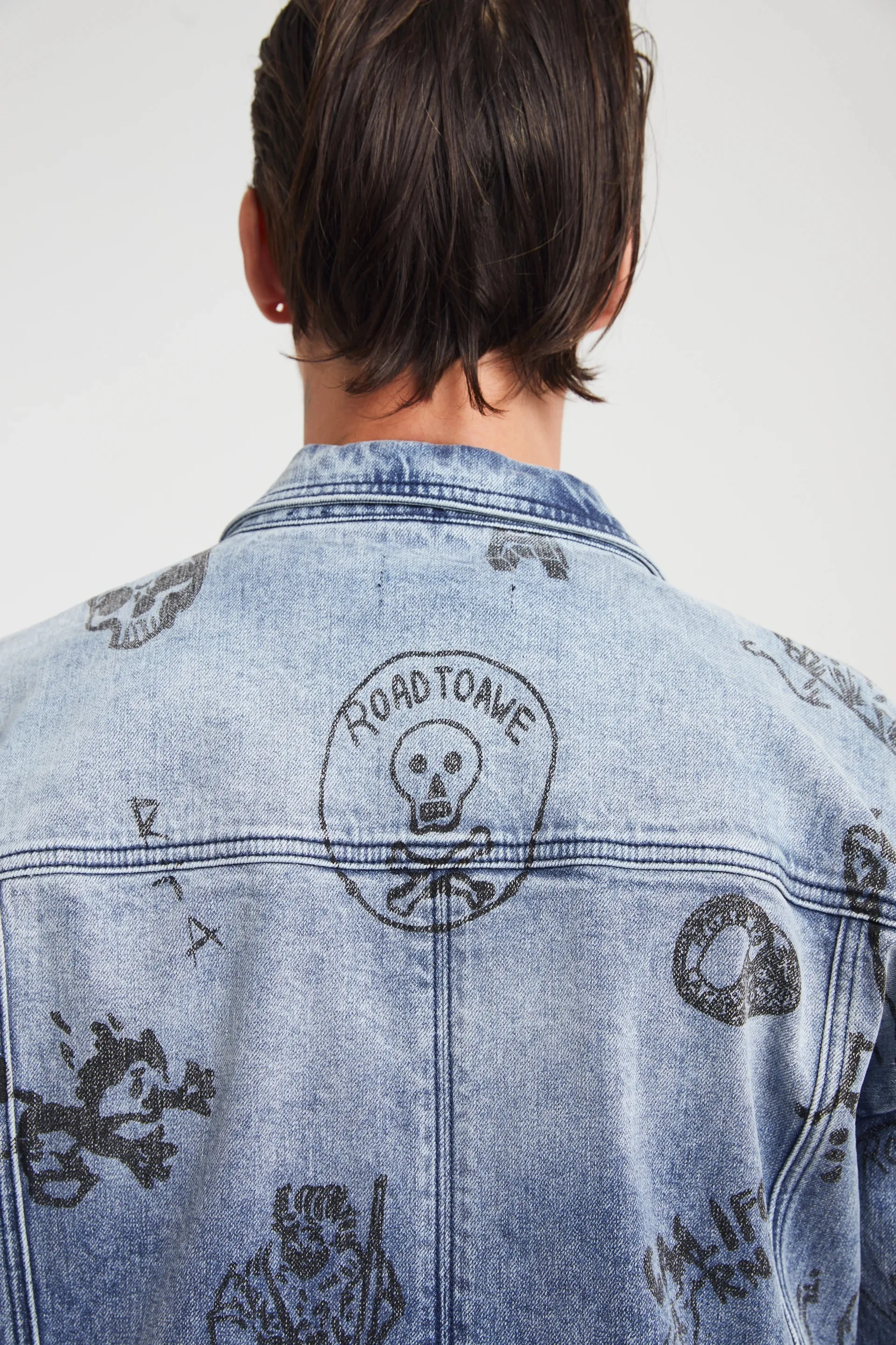 DANNY JEAN JACKET | LIGHT WASH SCRIBBLE