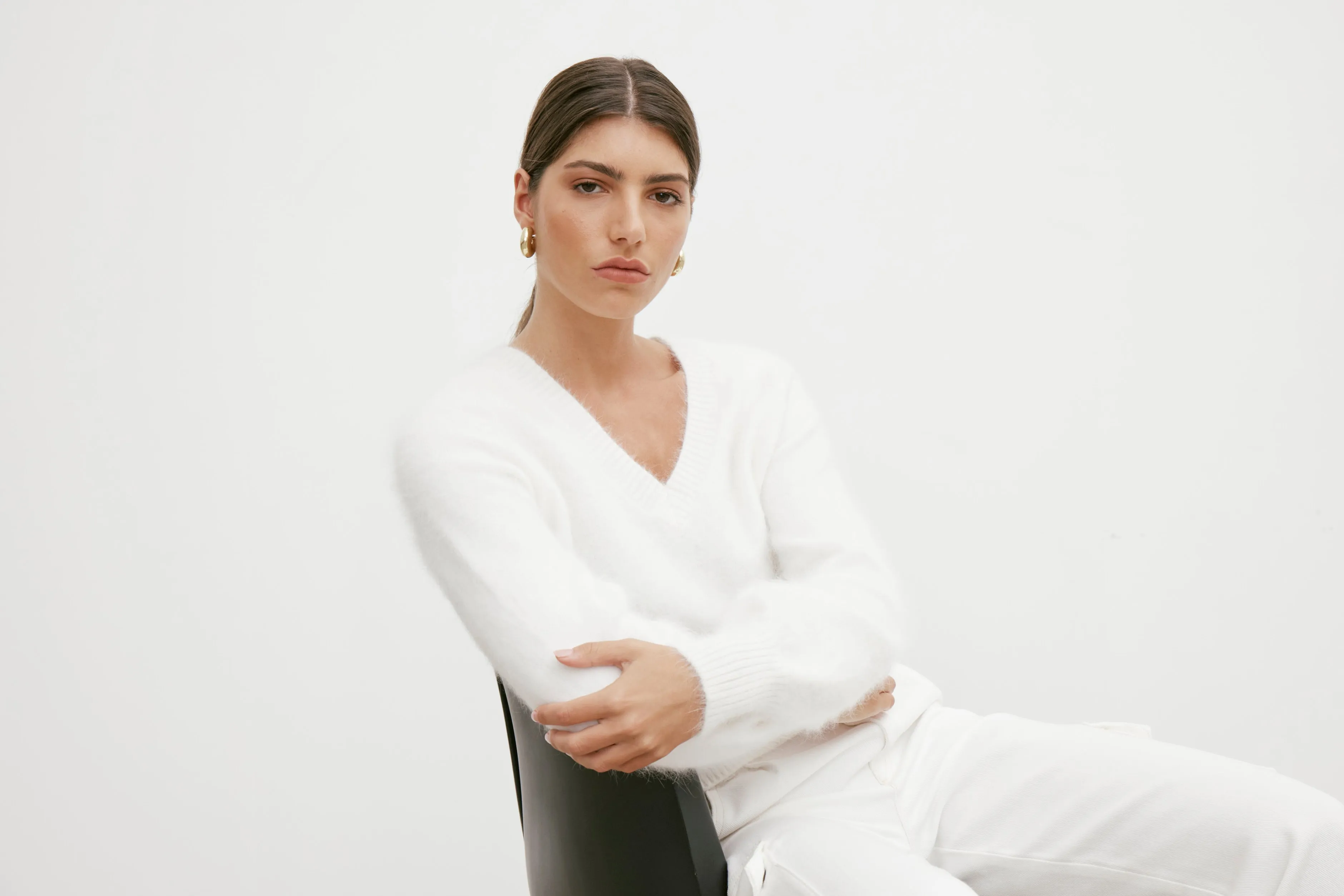 Isabella V Neck - Snow