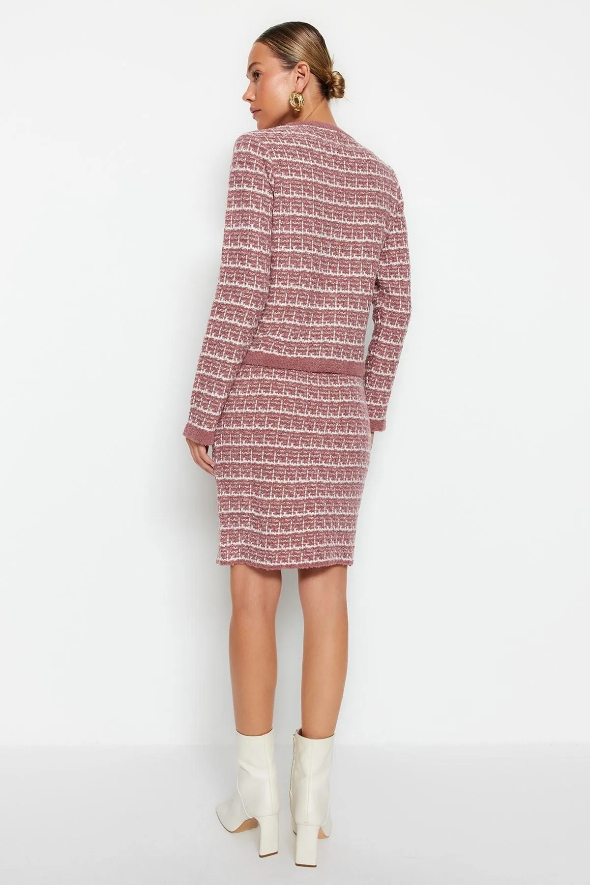 Soft Textured Dried Rose Knitwear Cardigan and Skirt Set - Knitted Detail